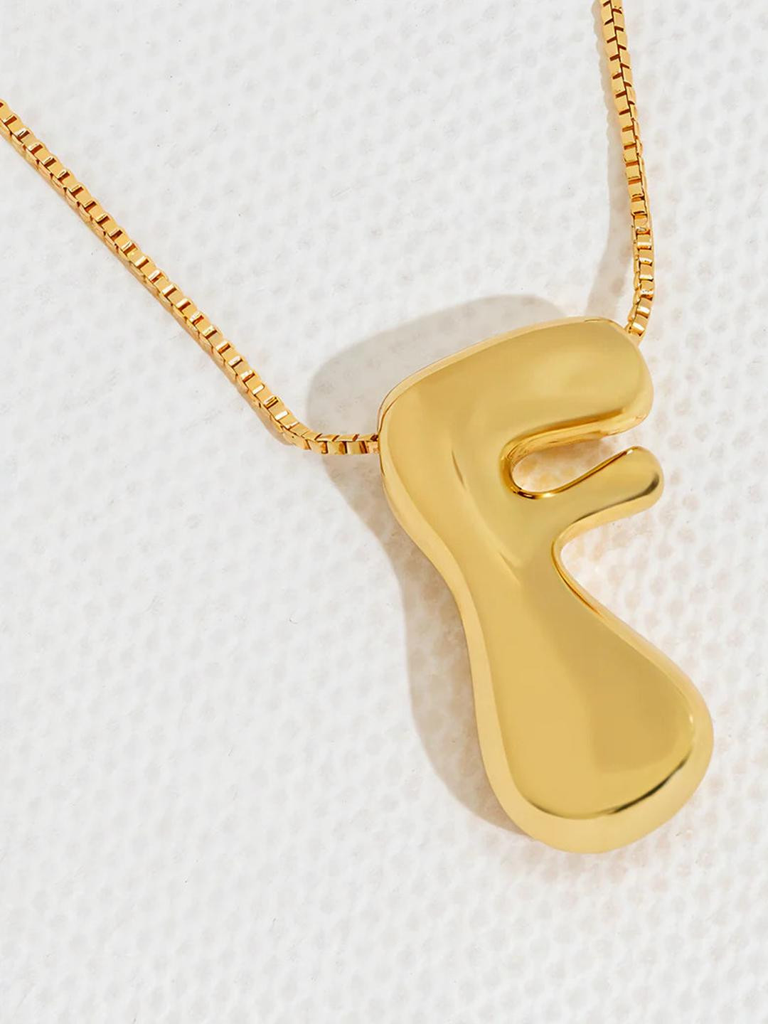 ARISTAL Jewellery Unisex Gold-Plated Charming Chubby Letter-F Necklace