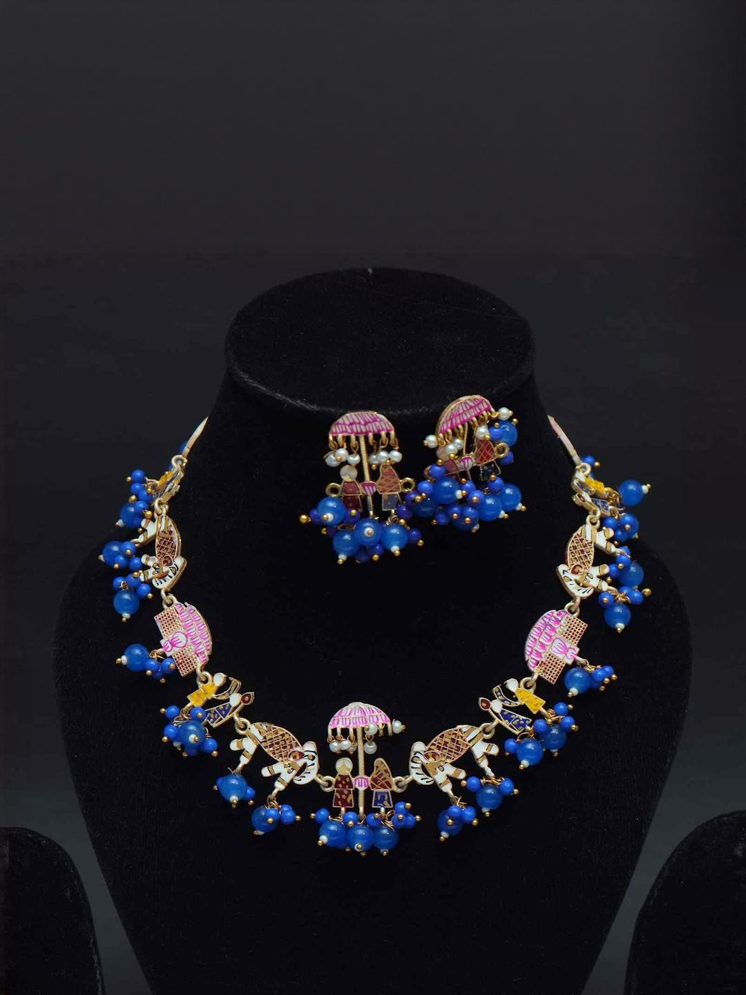 ANSHI ART Brass-Plated Hand Painted Necklace Set