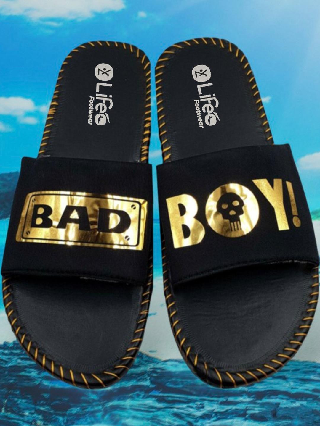 LIFA TRADERS Men Printed Rubber Sliders