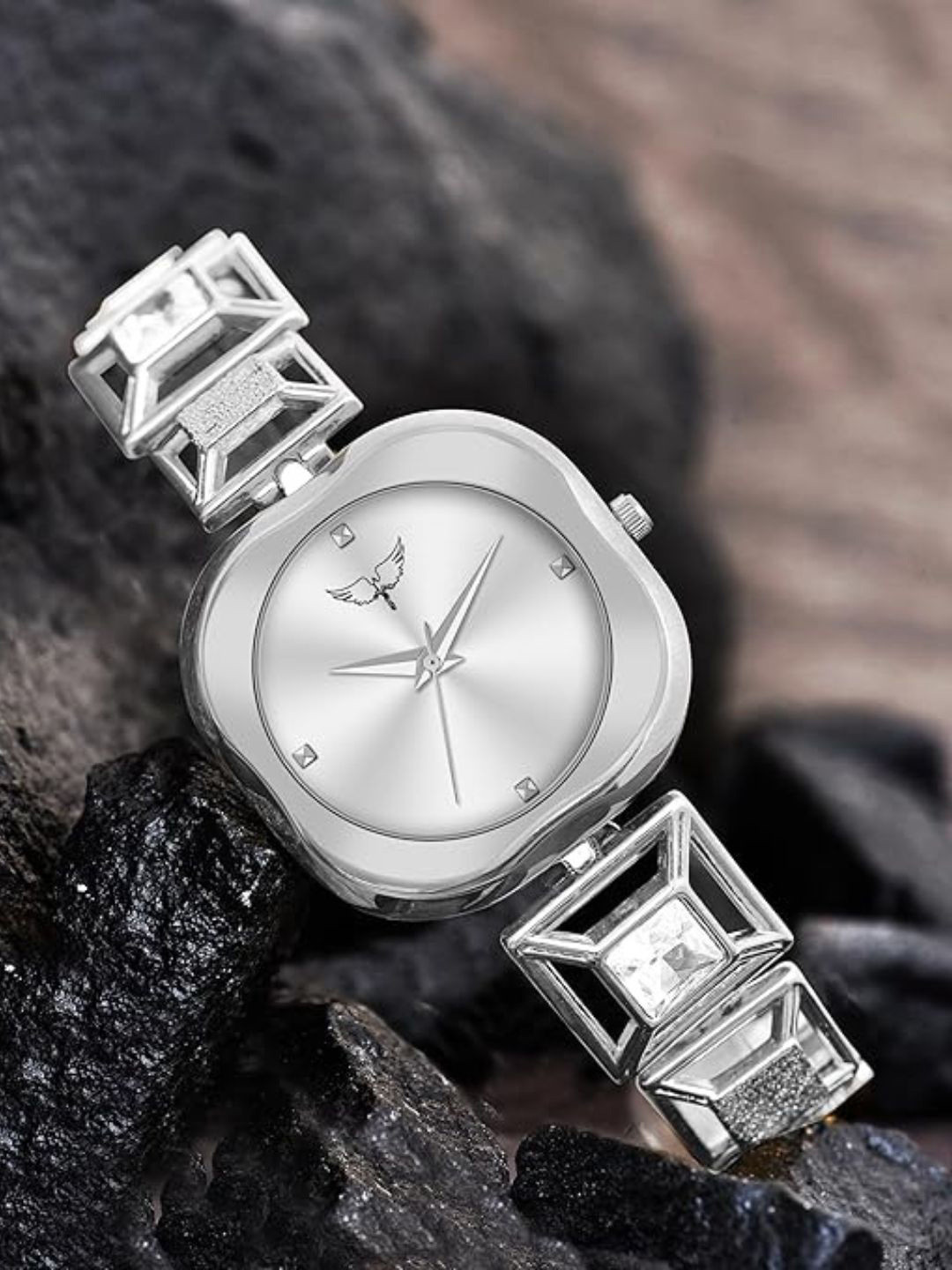 WHITE BIRD Women Brass Dial & Bracelet Style Straps Analogue Watch TN-S Silver