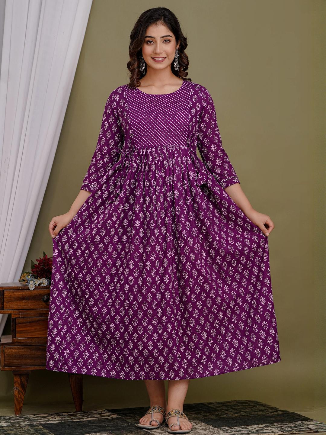 ASHRAJ Women Purple Kurtas