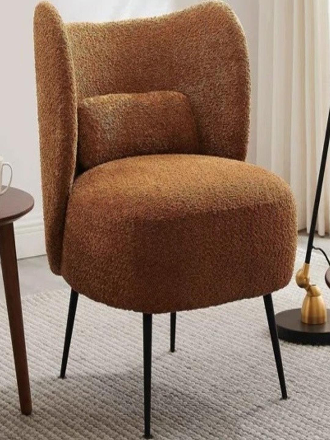 DOE BUCK Rust Doe Buck Accent Chair