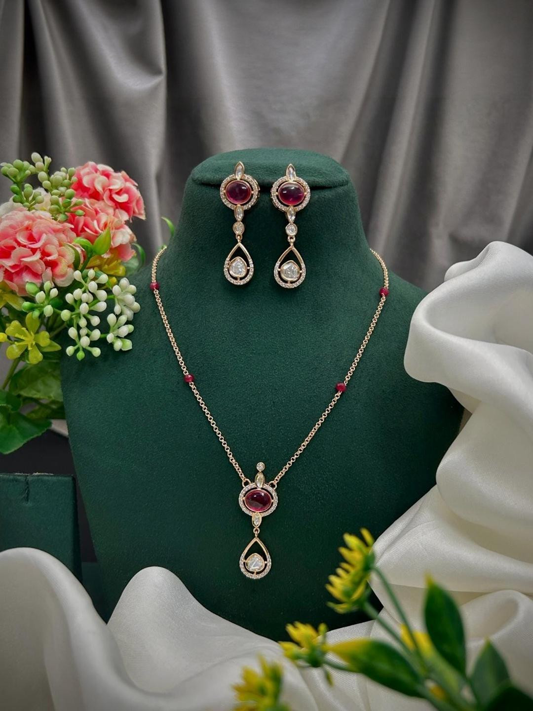ANSHI ART Brass-Plated Antique Kundan Necklace Set