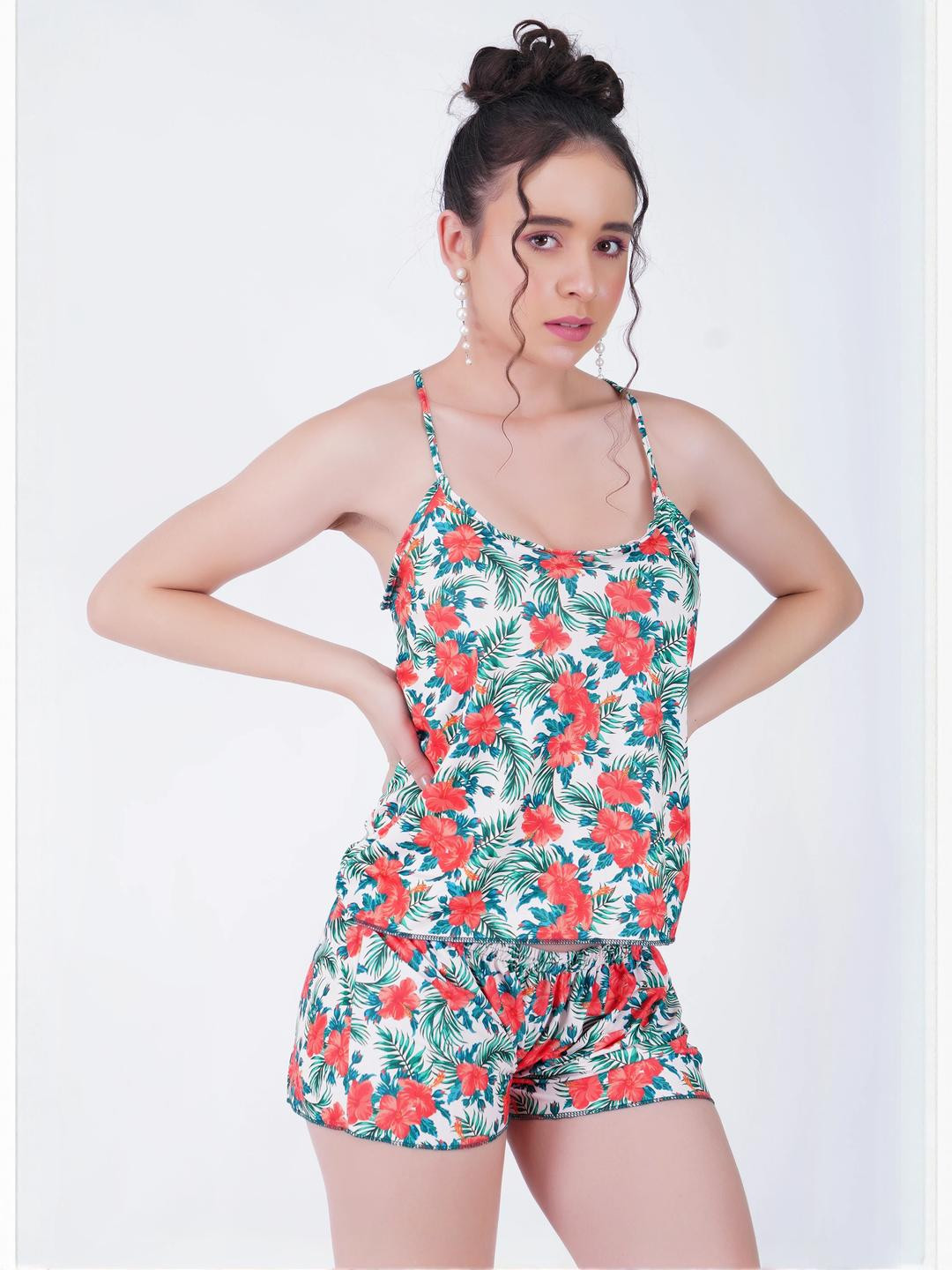 GuSo Shopee White and red printed baby doll, has shoulder straps, straight hem
