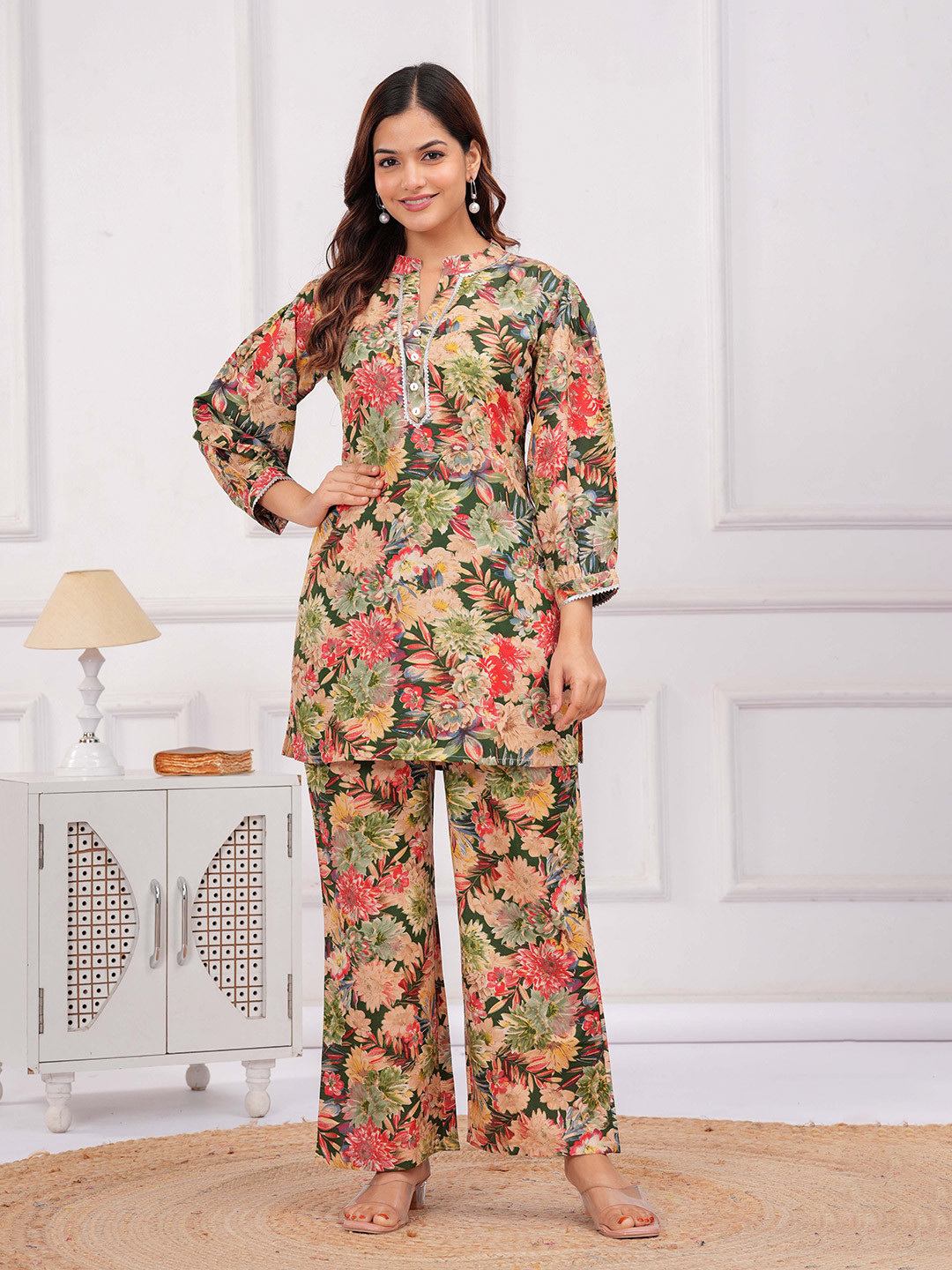 SHOBHIT Floral Printed Mandarin Collar Tunic & Trousers