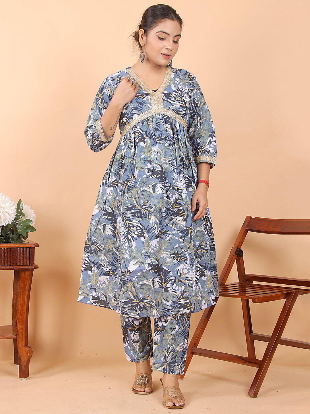 Parth style Fashion Women Floral Printed A-Line Kurta with Trouser