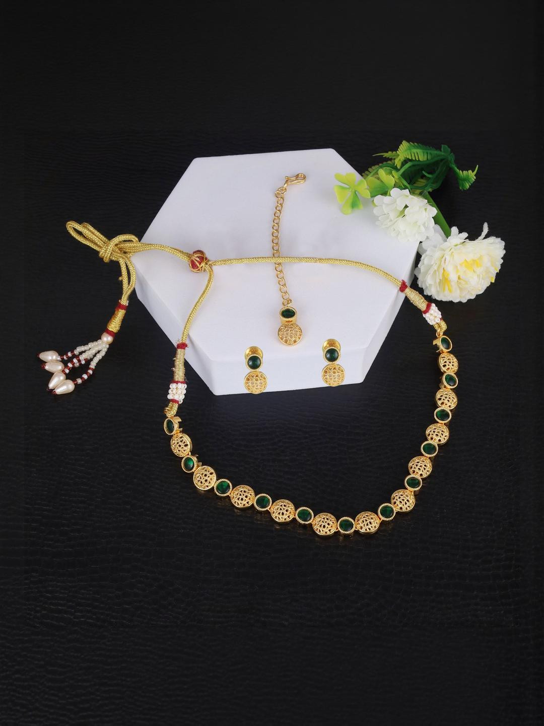 SALONI FASHION JEWELL Round Shape Filigree Work Gold Plated Choker Necklace Set