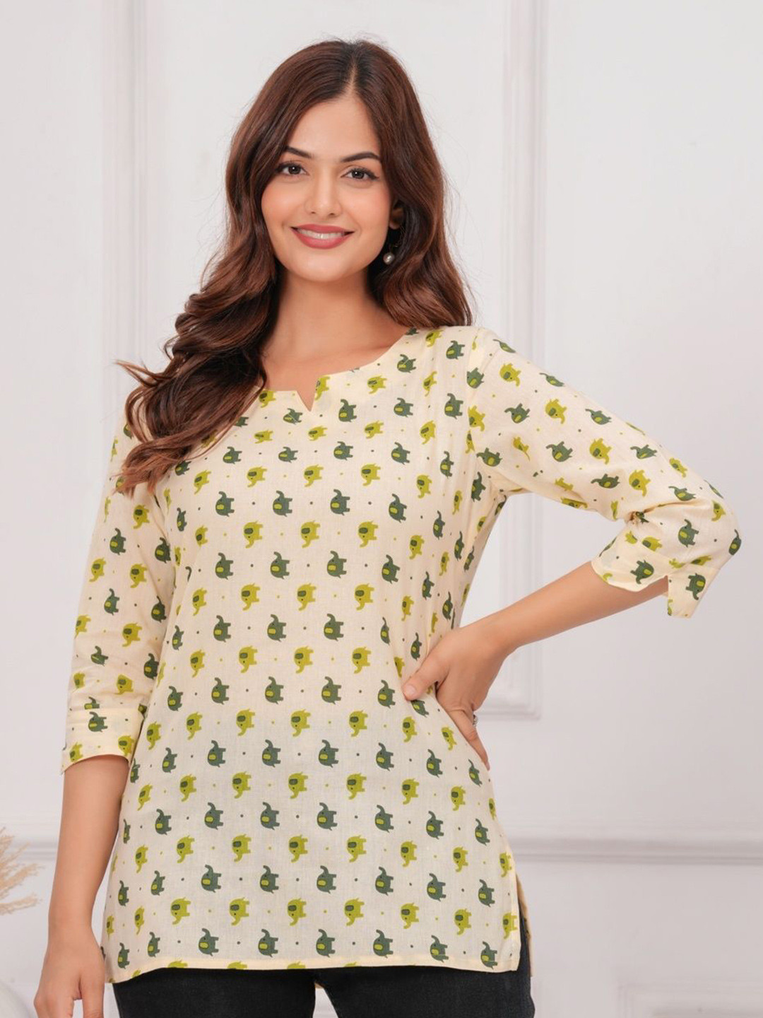 SHOOLIN Women Animal Printed A-Line Top