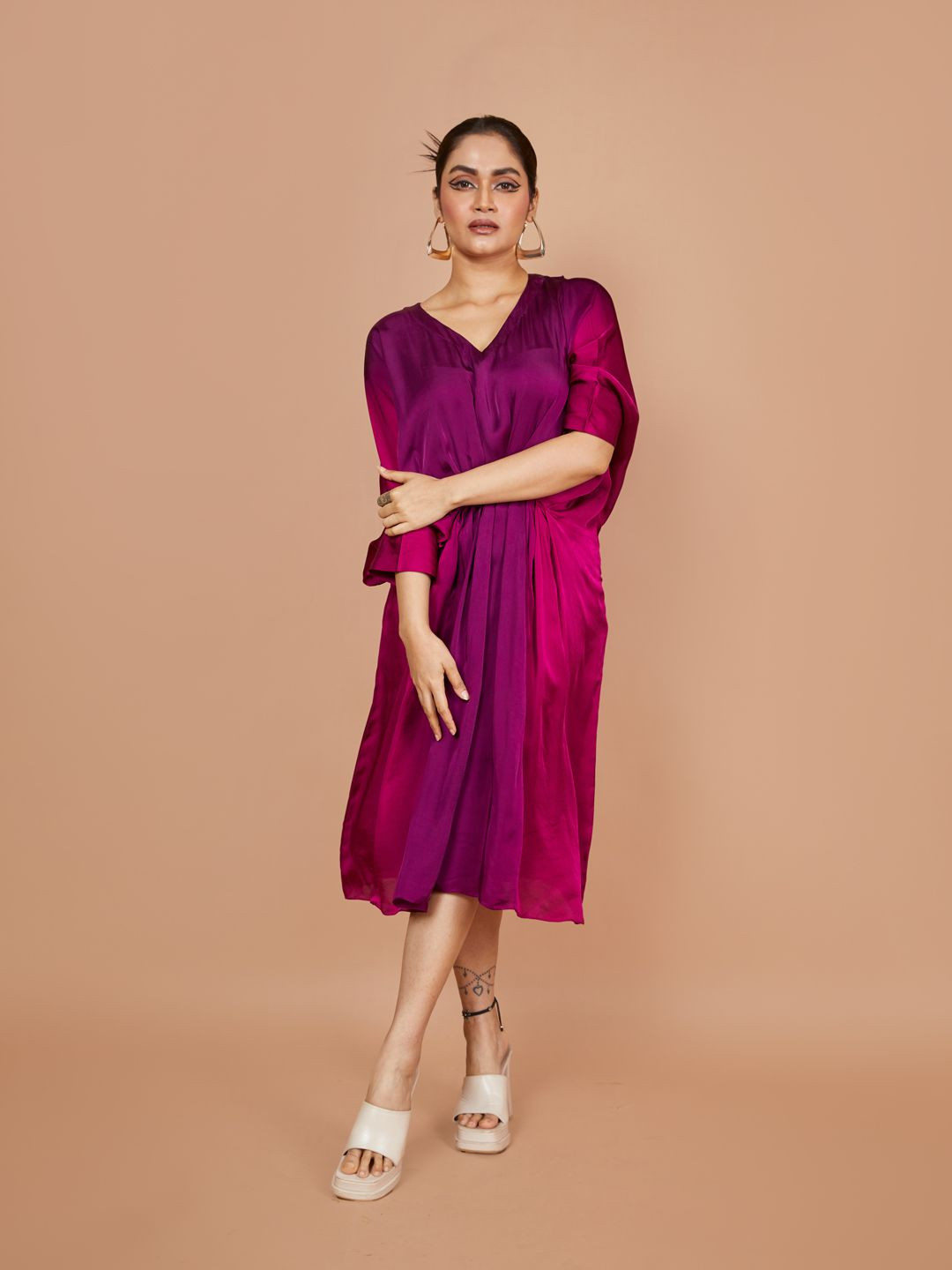 SANGRIA SOUL Women Ombre Dyed V Neck Kimono Sleeves Kaftan Dress