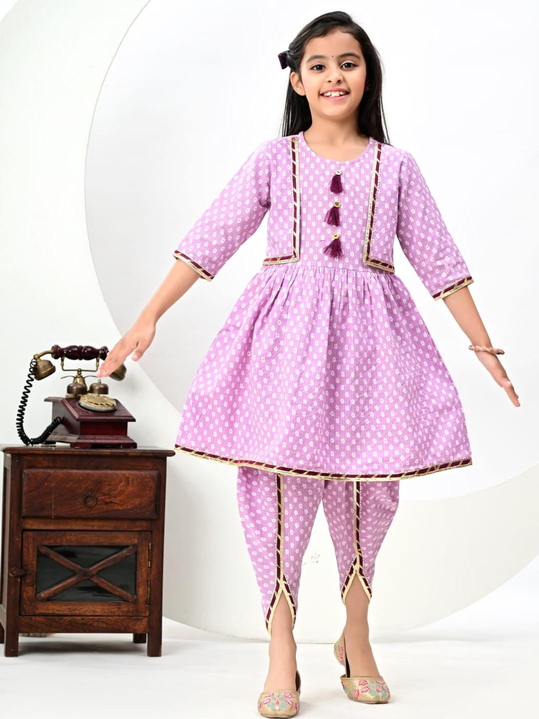 Flyfinns Girls Printed Purple Kurta & Dhoti Pants set