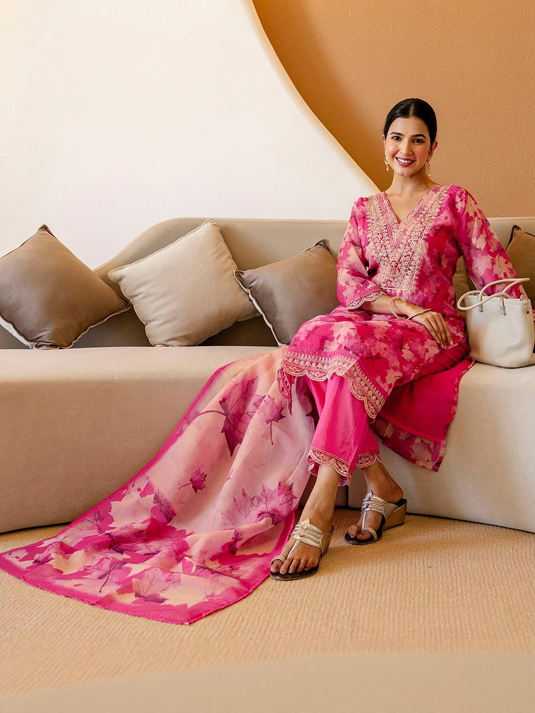 SANISA Women Pink Organza Kurta Sets
