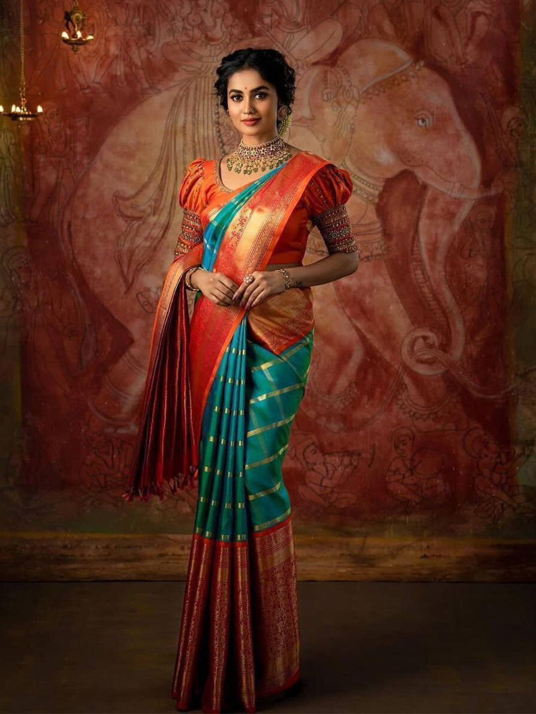 VISVASTA Strpiped Woven Designer Zari Bansari Saree