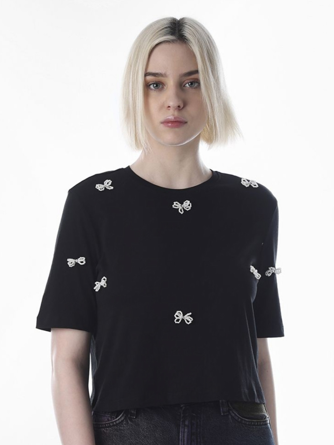 ONLY Abstract Round Neck Monochrome Cotton Boxy T-shirt