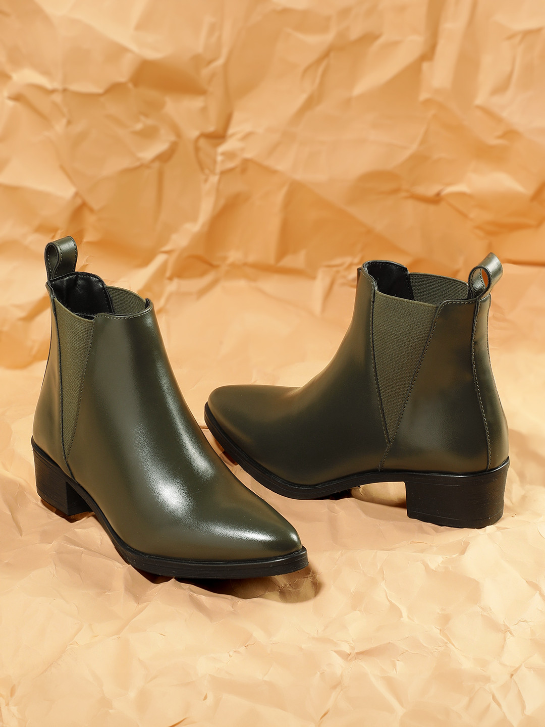 Roadster Women Chelsea Boots