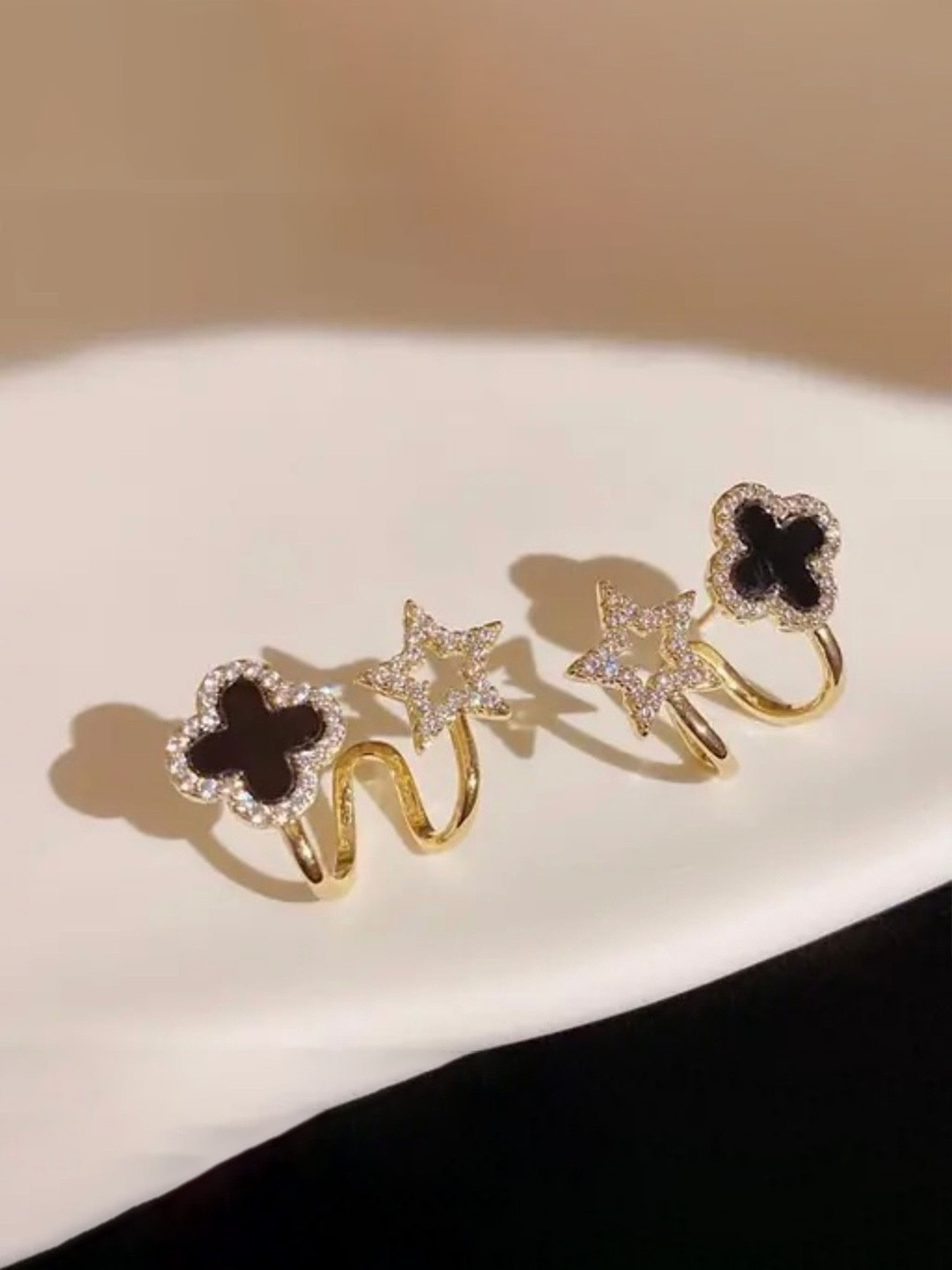 SKORPIO Stainless Steel Rhinestone Studded Star Shaped Studs