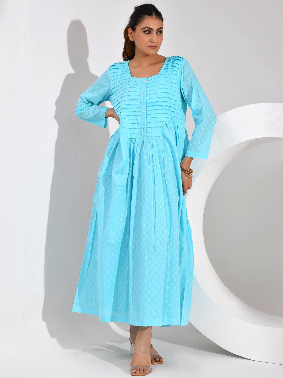 SIDDHO HUM Women Self Design Gathered or Pleated Fit & Flare Maxi Dress