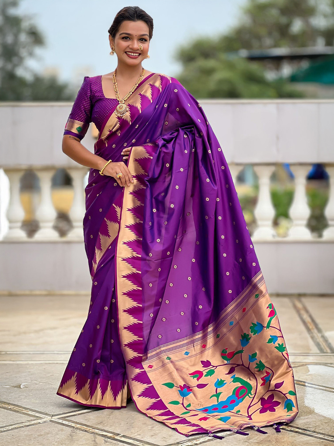 all about you Ethnic Motifs Woven Design Kanjeevaram Soft Silk Saree With Blouse Piece