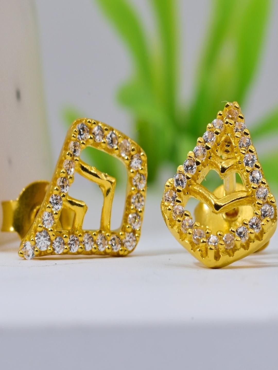 Vinayak Jewellers 925 Sterling Silver The Silver Essence Zirconia Stud Earrings