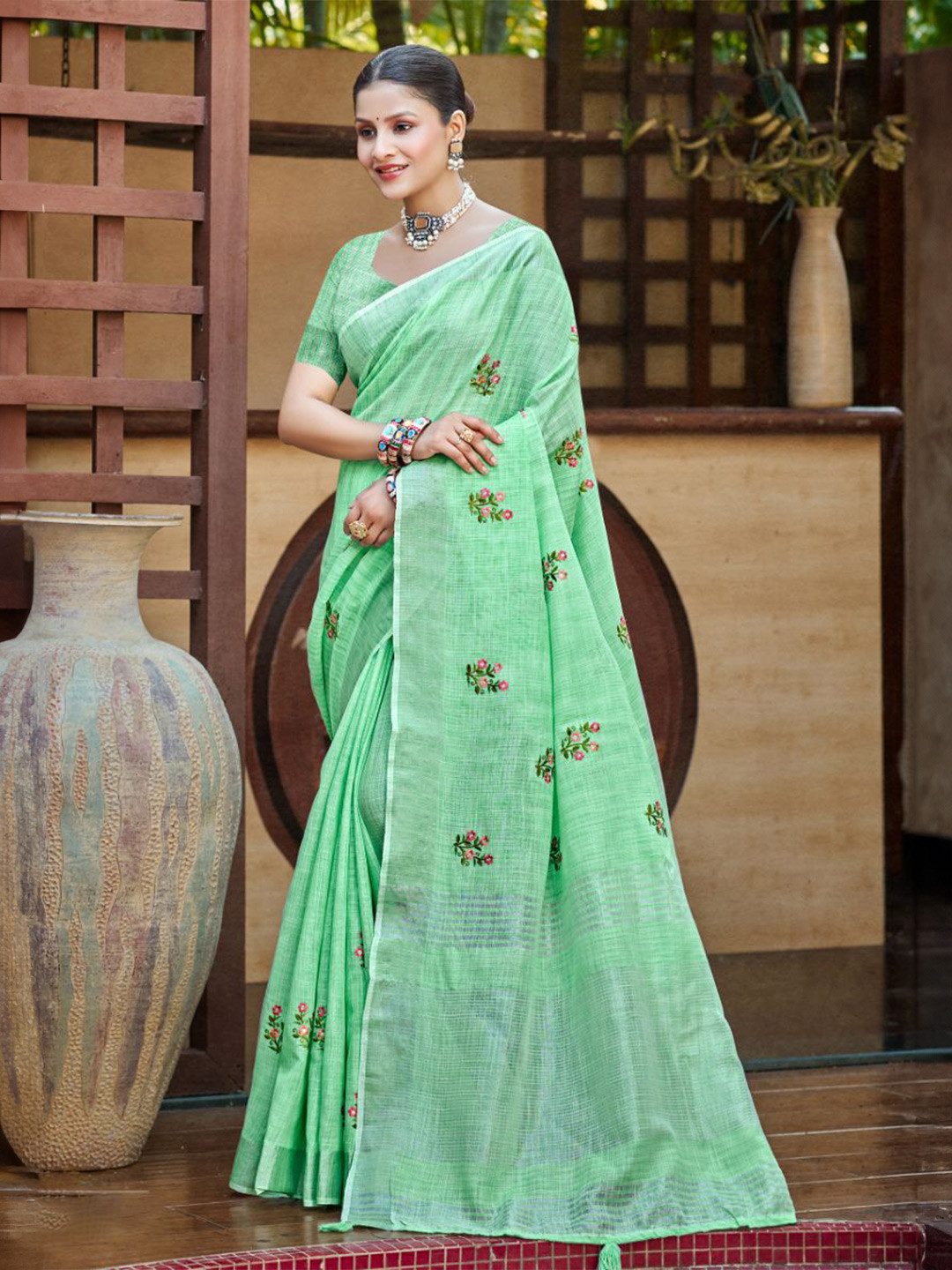DEVATITHI Bottel Green Linen Saree