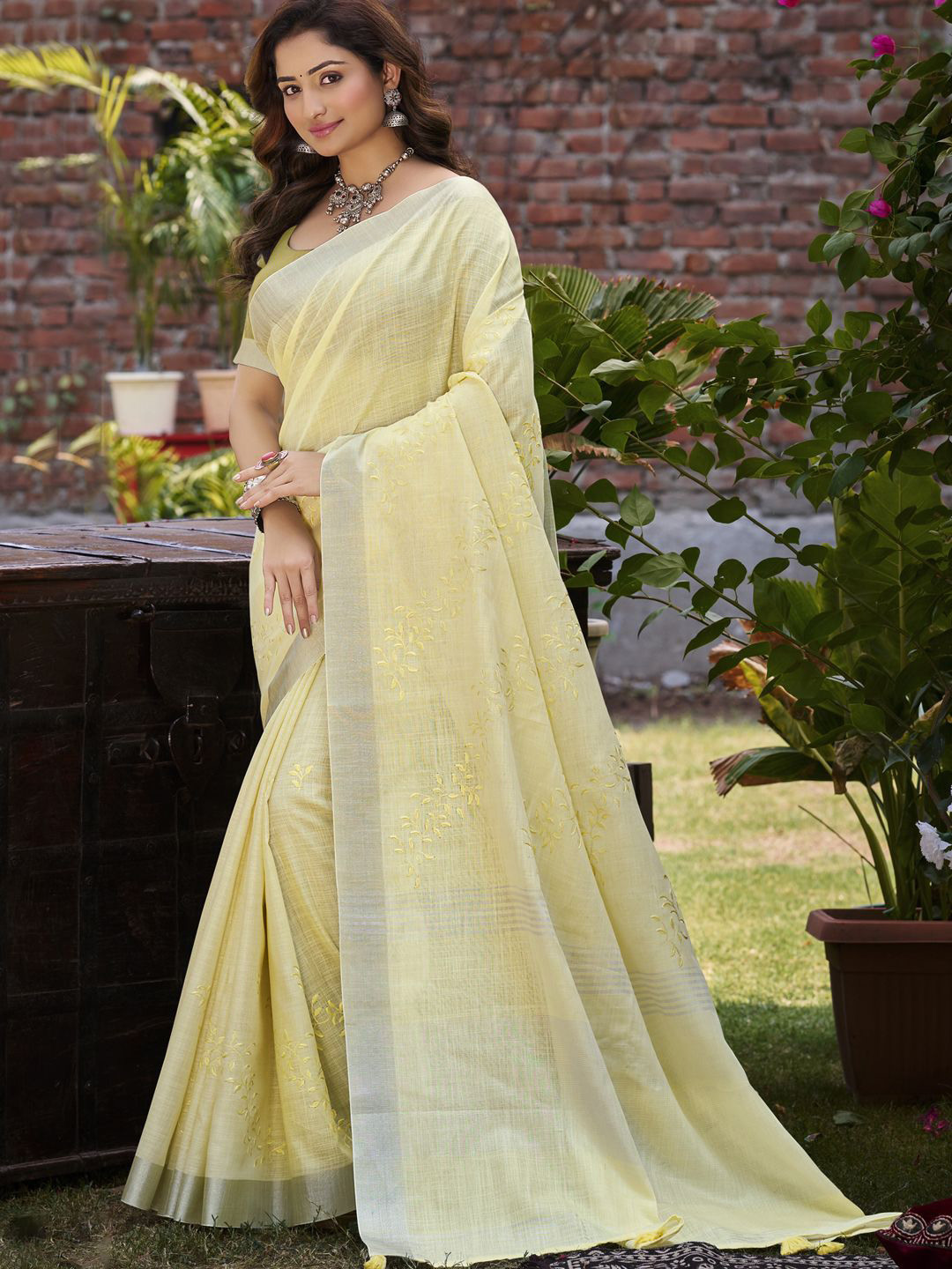 DEVATITHI Yellow Linen Saree