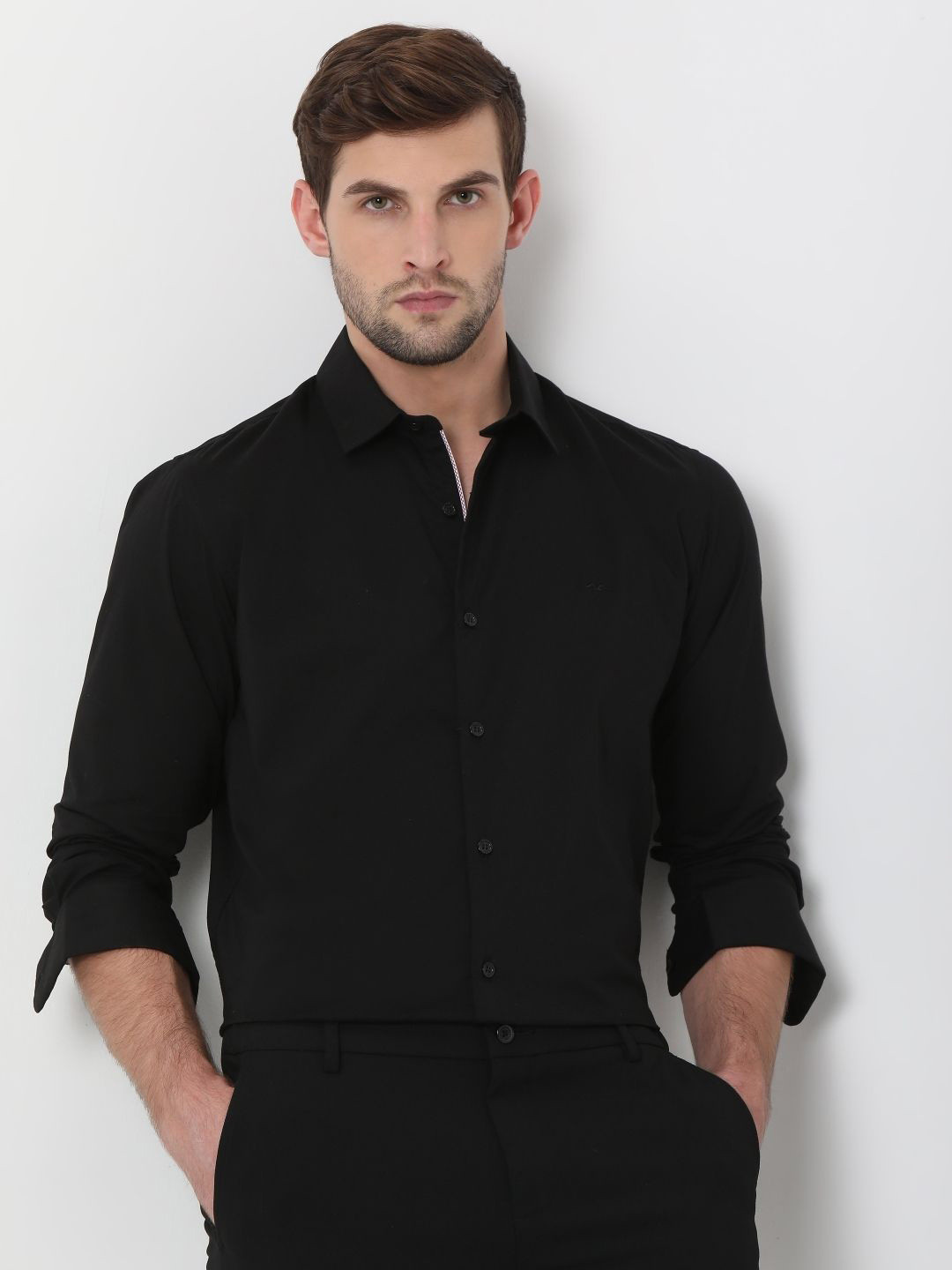Mufti Men Slim Fit Solid Spread Collar Cotton Casual Shirt