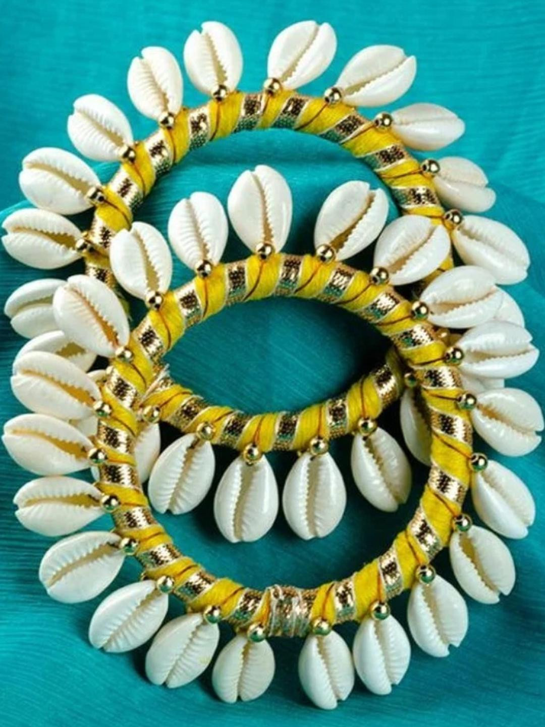 BMINO Pack of 2 Wedding Haldi Ceremony Kodi Shell Bangles