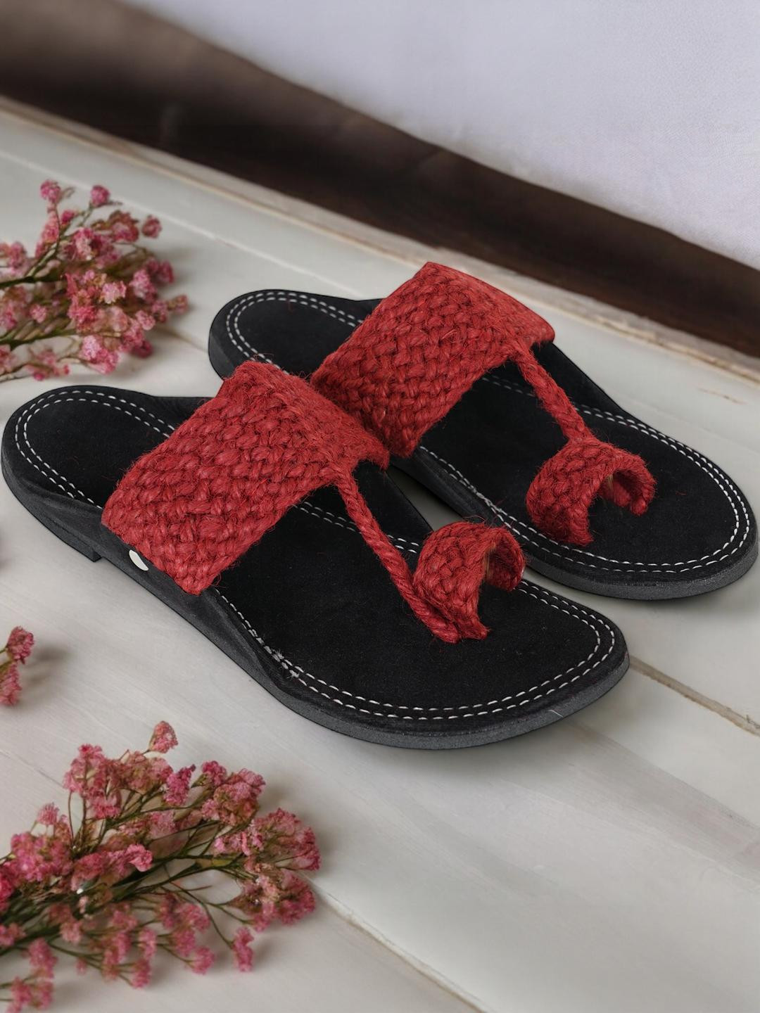 DFR Red & Black Knitted Ethnic Rajasthani Slipper Chappals