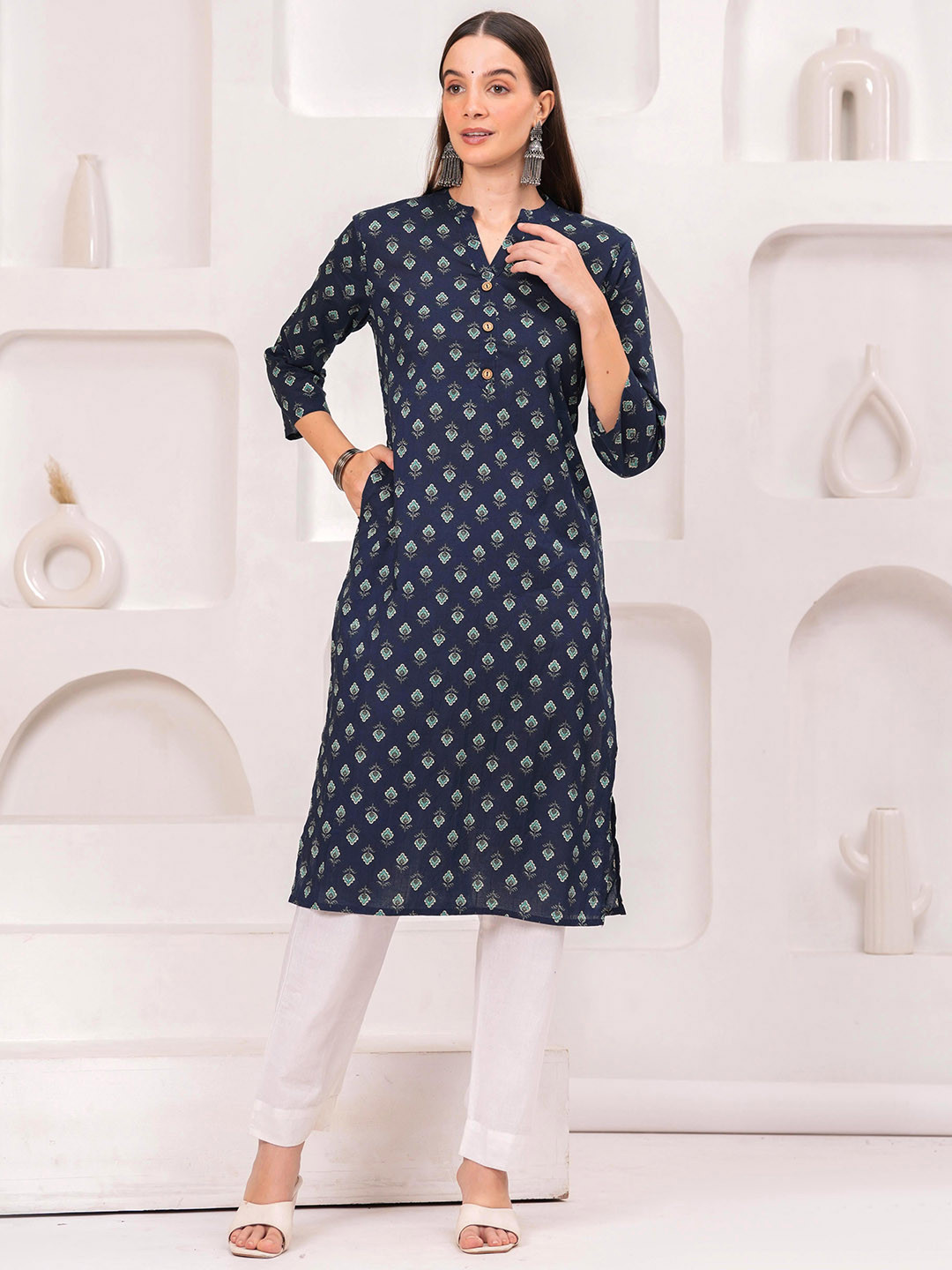 VICITRA Ethnic Motifs Printed Mandarin Collar Pure Cotton Straight Kurta