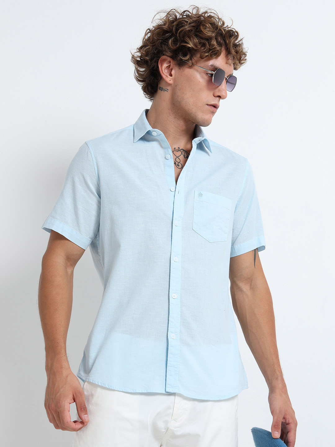 MARTIN SMITH Men Comfort Fit Solid Spread Collar Linen Casual Shirt