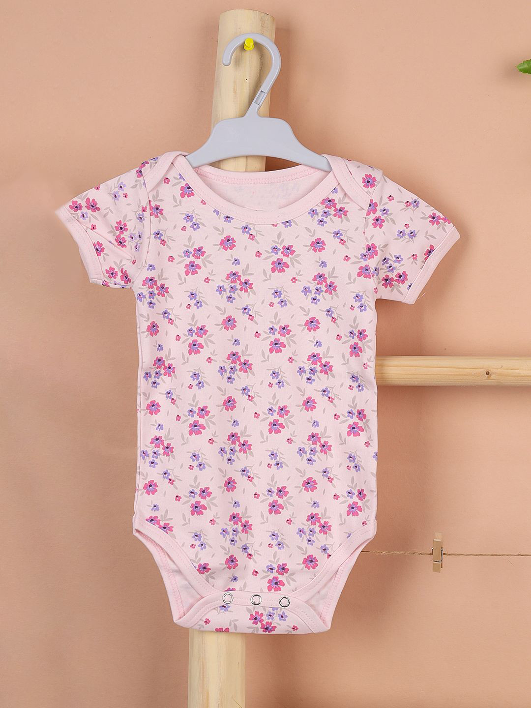 Moms Home Infants Printed Organic Cotton Bodysuit