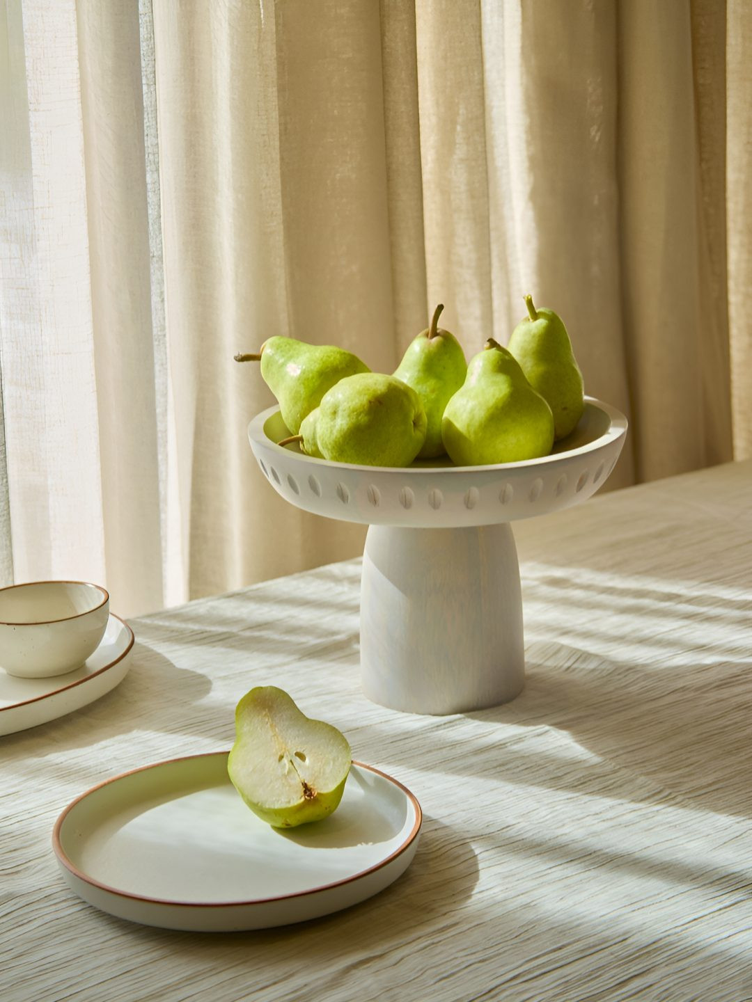 Amaara Home Glossy Wood Easy to Clean Moku Kake Pedestal Serving Bowl