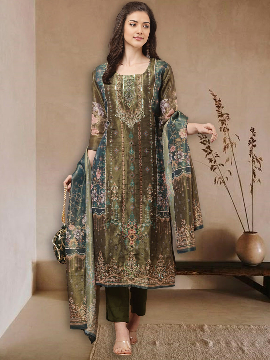 Amodra Women Floral Embroidered Regular Kurta & Trousers With Floral Dupatta