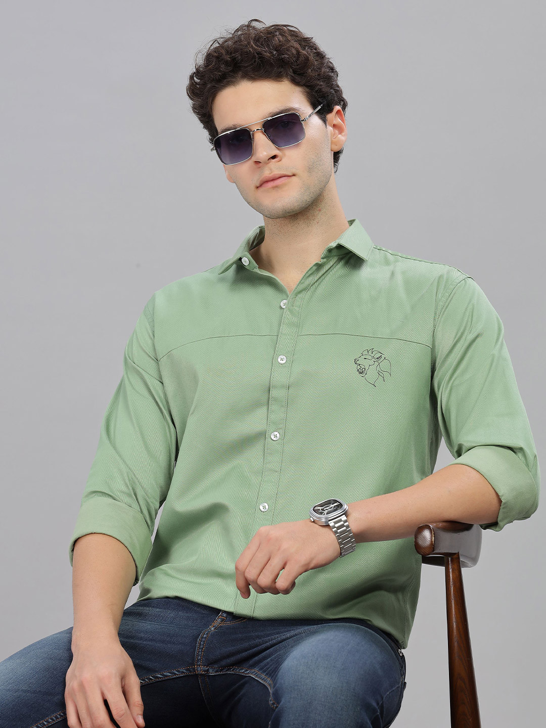 7TH LEGION Men Smart Fit Animal Self Design Spread Collar Casual Shirt