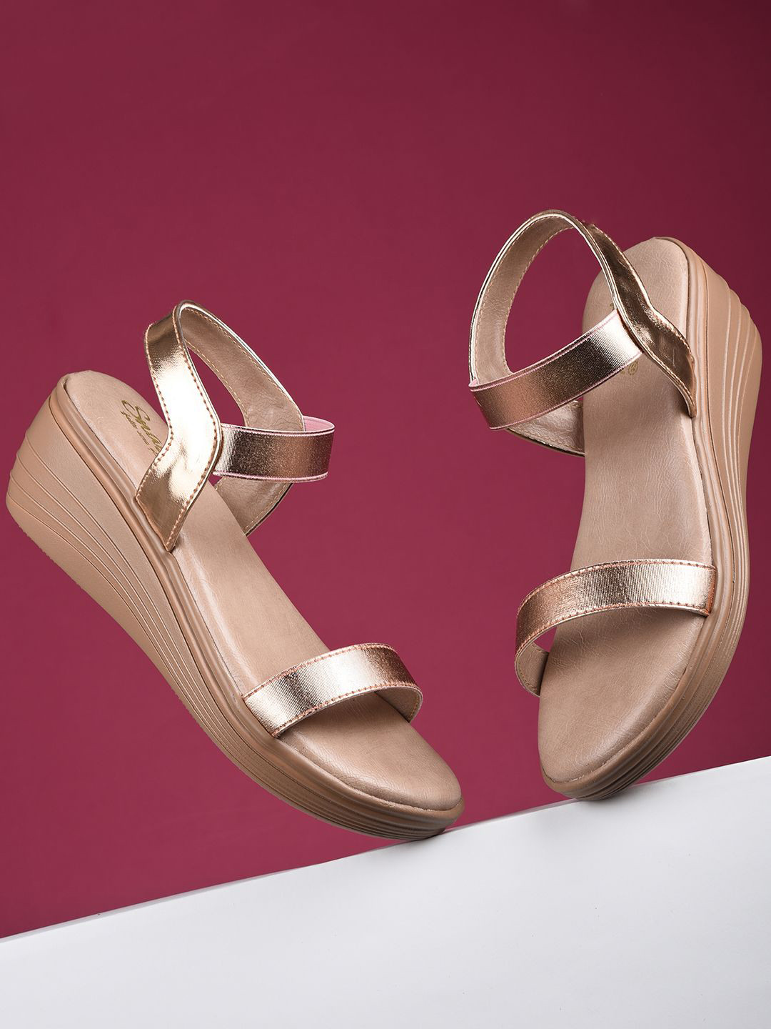 Snasta Women Embellished PU Party Wedge Sandals