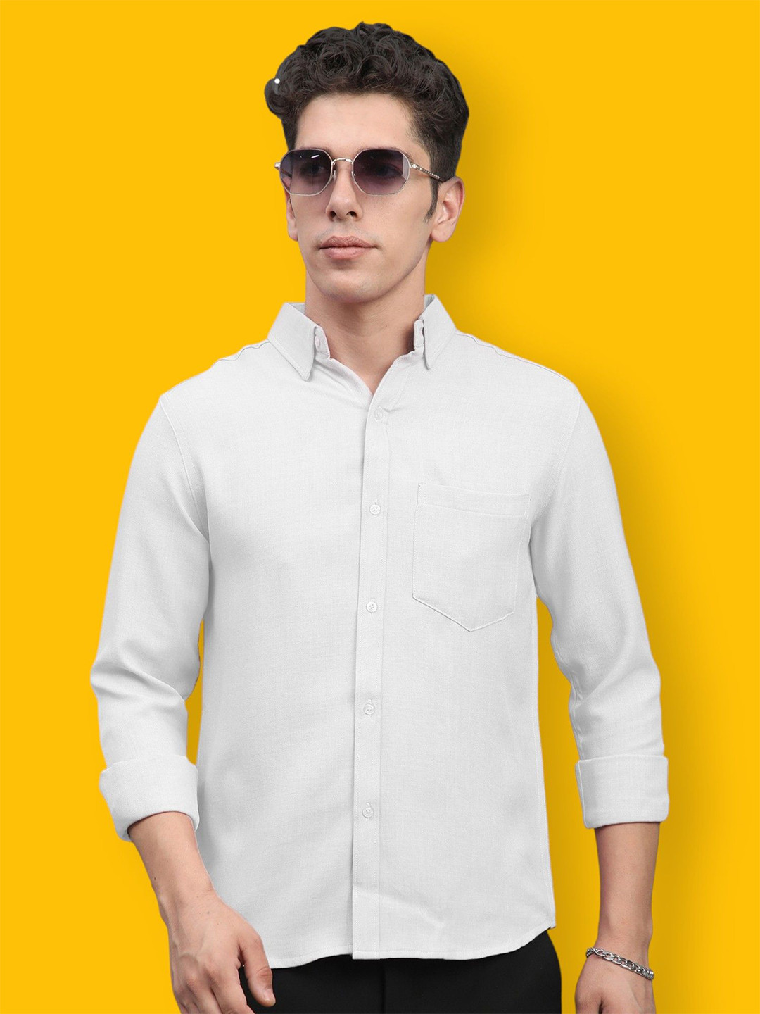 Nat Jastica Men Comfort Fit Solid Spread Collar Casual Shirt