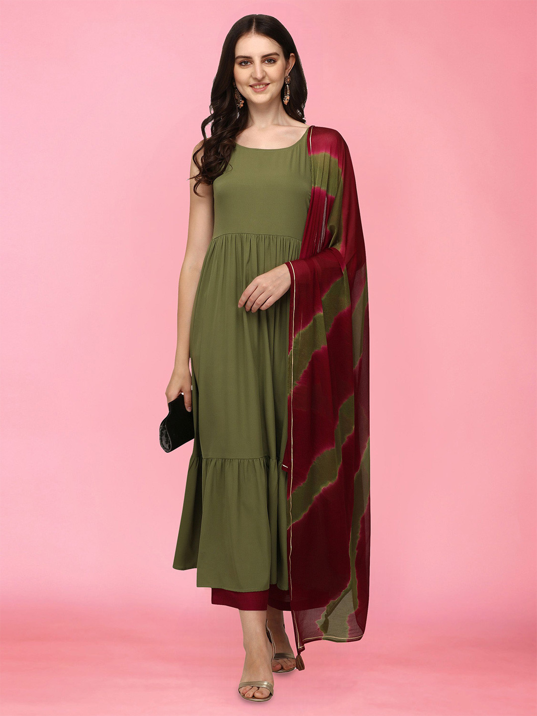 THE FAB FACTORY Women Sleeveless Tiered A-Line Kurta With Dupatta