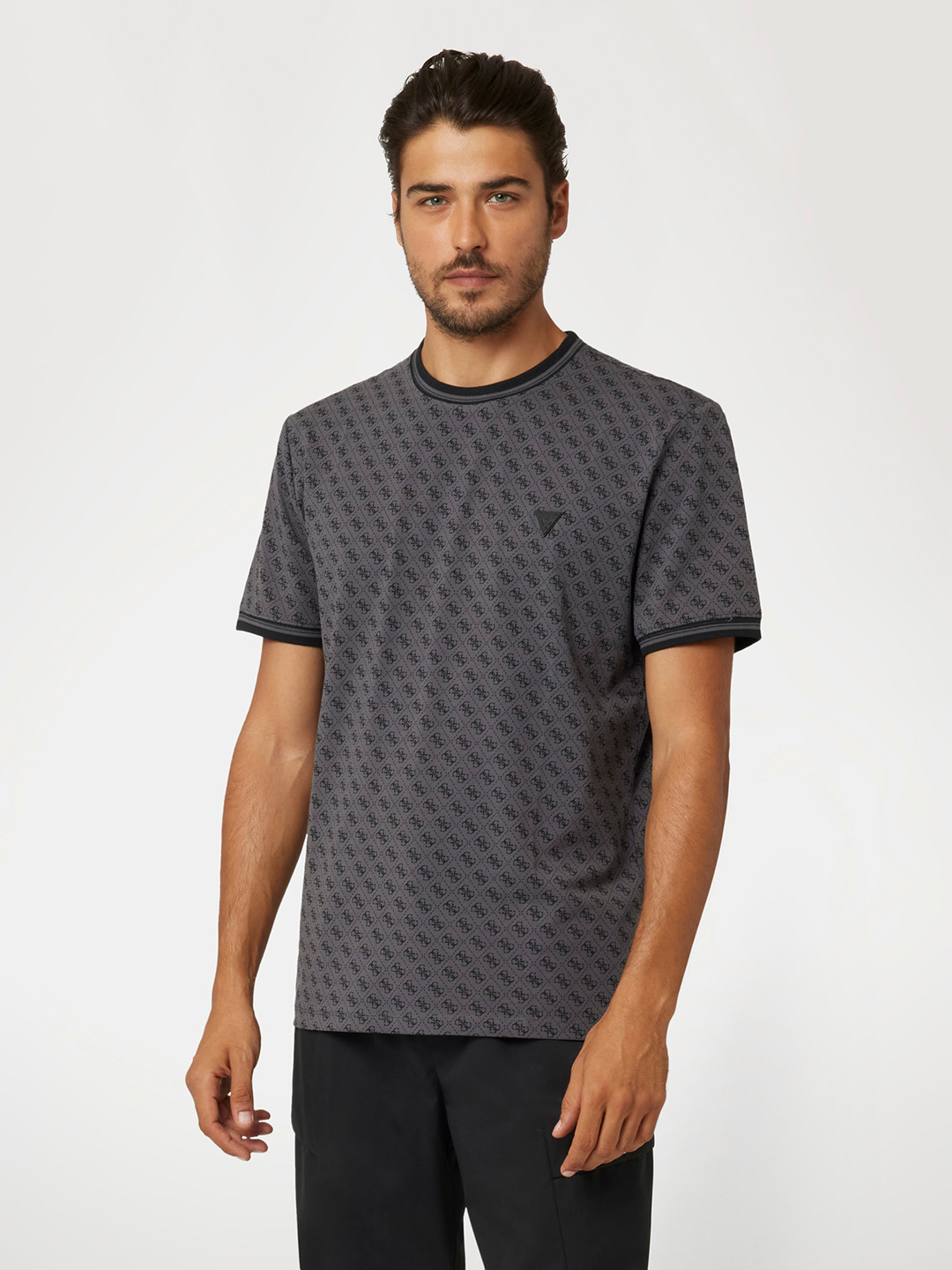 GUESS Men Geometric Printed Round Neck T-shirt
