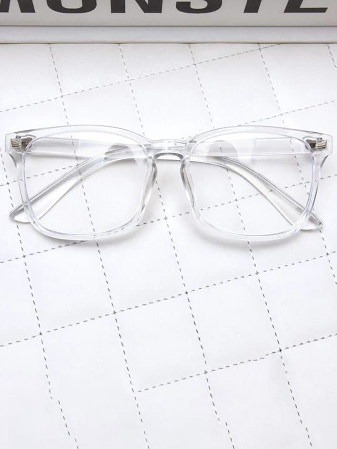LEGEND EYEWEAR Unisex White Square Sunglasses With UV Protected Lens SGLGW4S73RHQRFQM