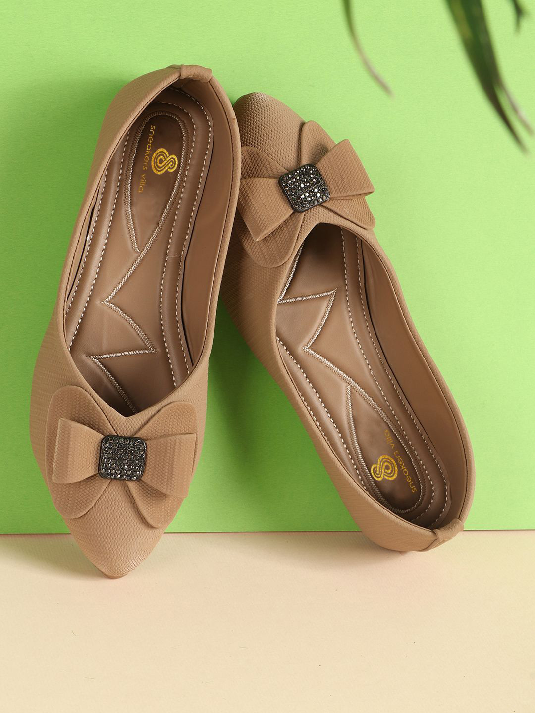 sneakers villa Women  Textured Embellished Ballerinas with Bows Loafers
