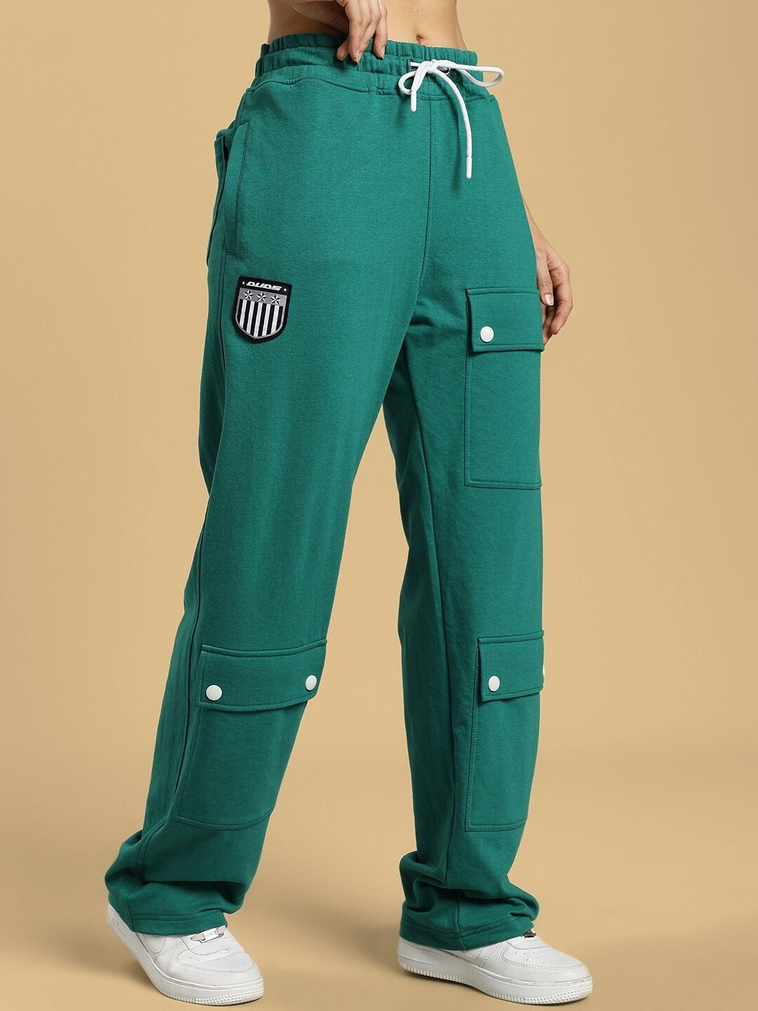 WEARDUDS Women Relaxed-Fit Mid-Rise Cargo Baggy Track Pant