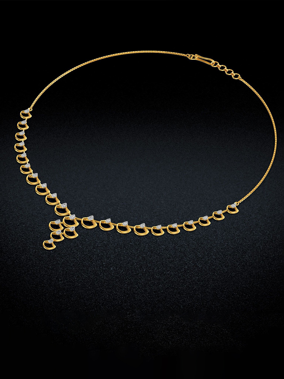 Joyalukkas Dia Glow Charm Diamond Necklace