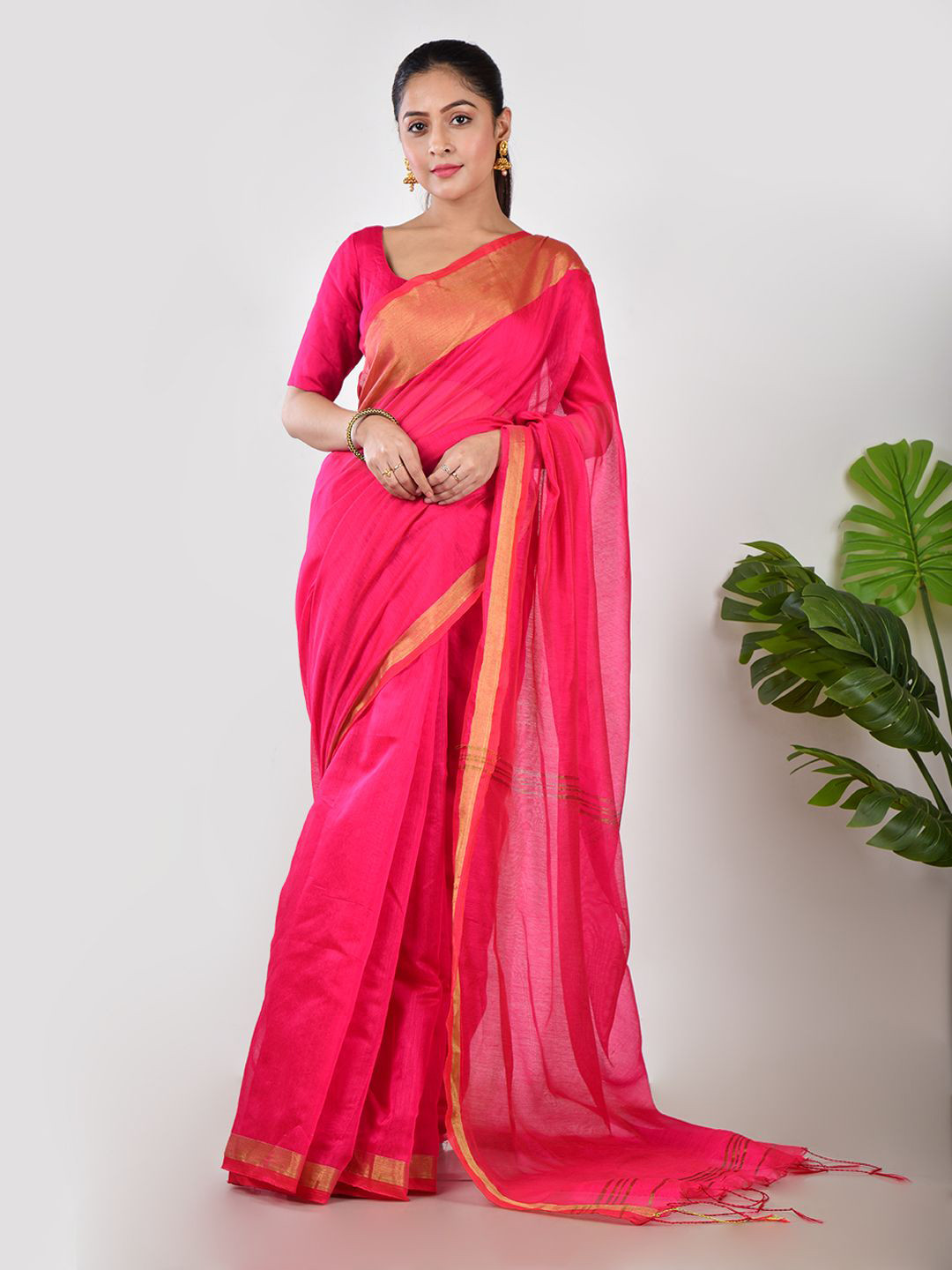 AAKAR Rosair Pure Linen Saree with Zari Border