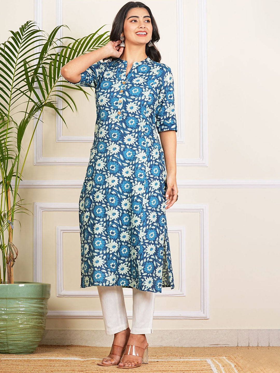 NUNCHII Floral Printed Mandarin Collar Thread Work Pure Cotton Straight Kurta