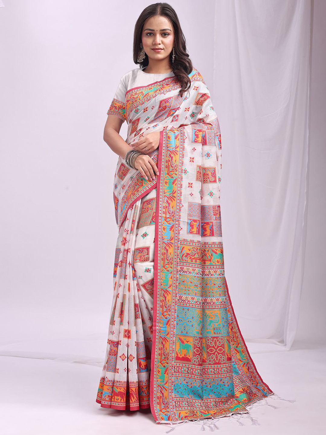 KALINI Woven Design Saree With Contrast Blouse Piece