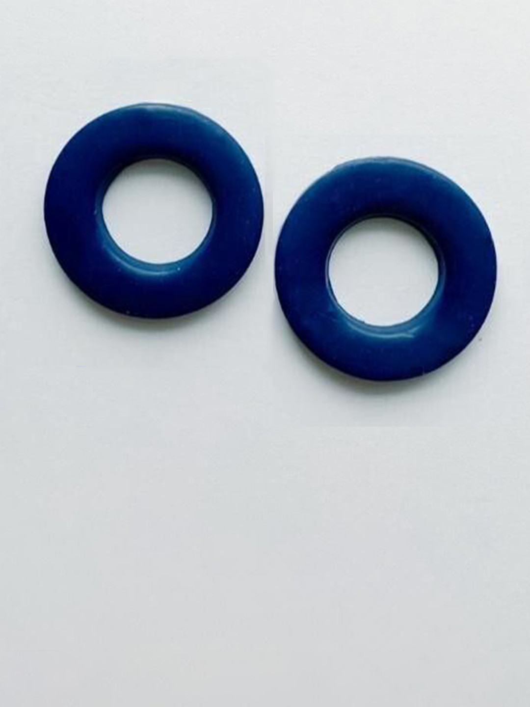 VMA PLAY FASHION Circular Shaped Studs
