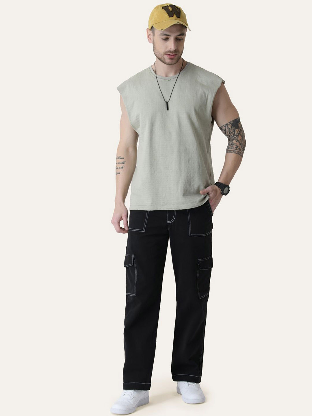 PERCH Men Relaxed Straight Leg Regular Fit Cargos Trousers