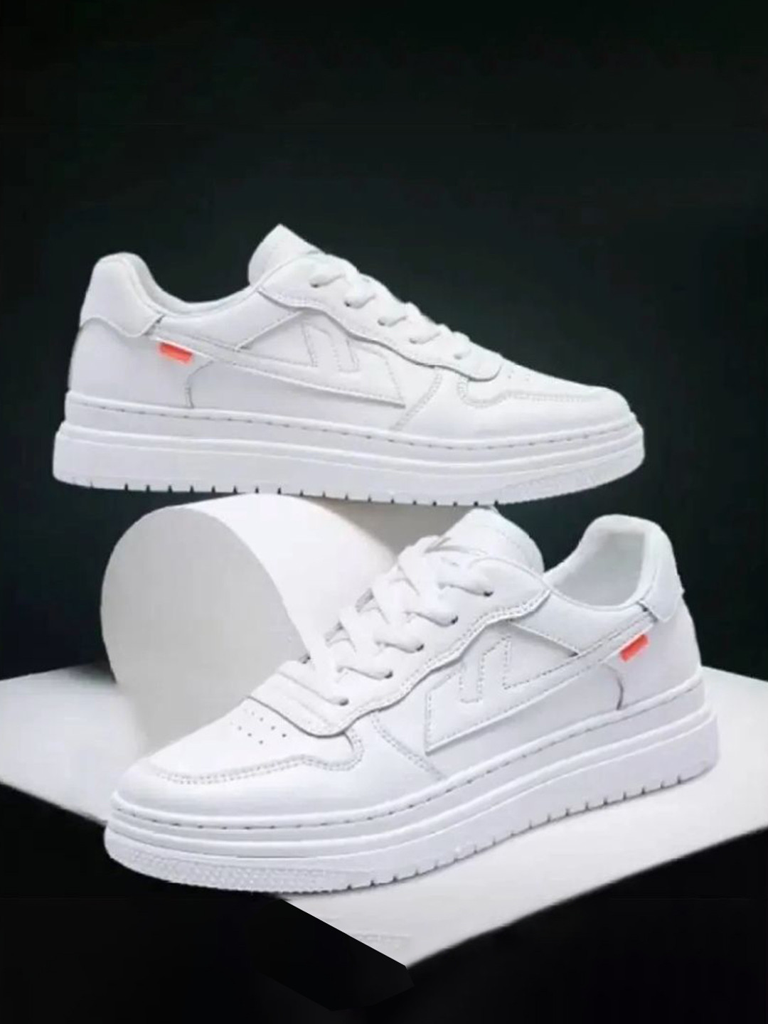 Woakers Men Angry Birds Lace-Ups Sneakers