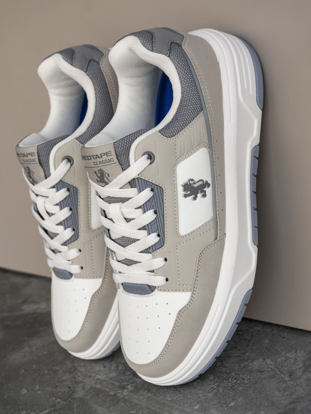 Red Tape Men Down Town Dapper Colourblocked Sneakers