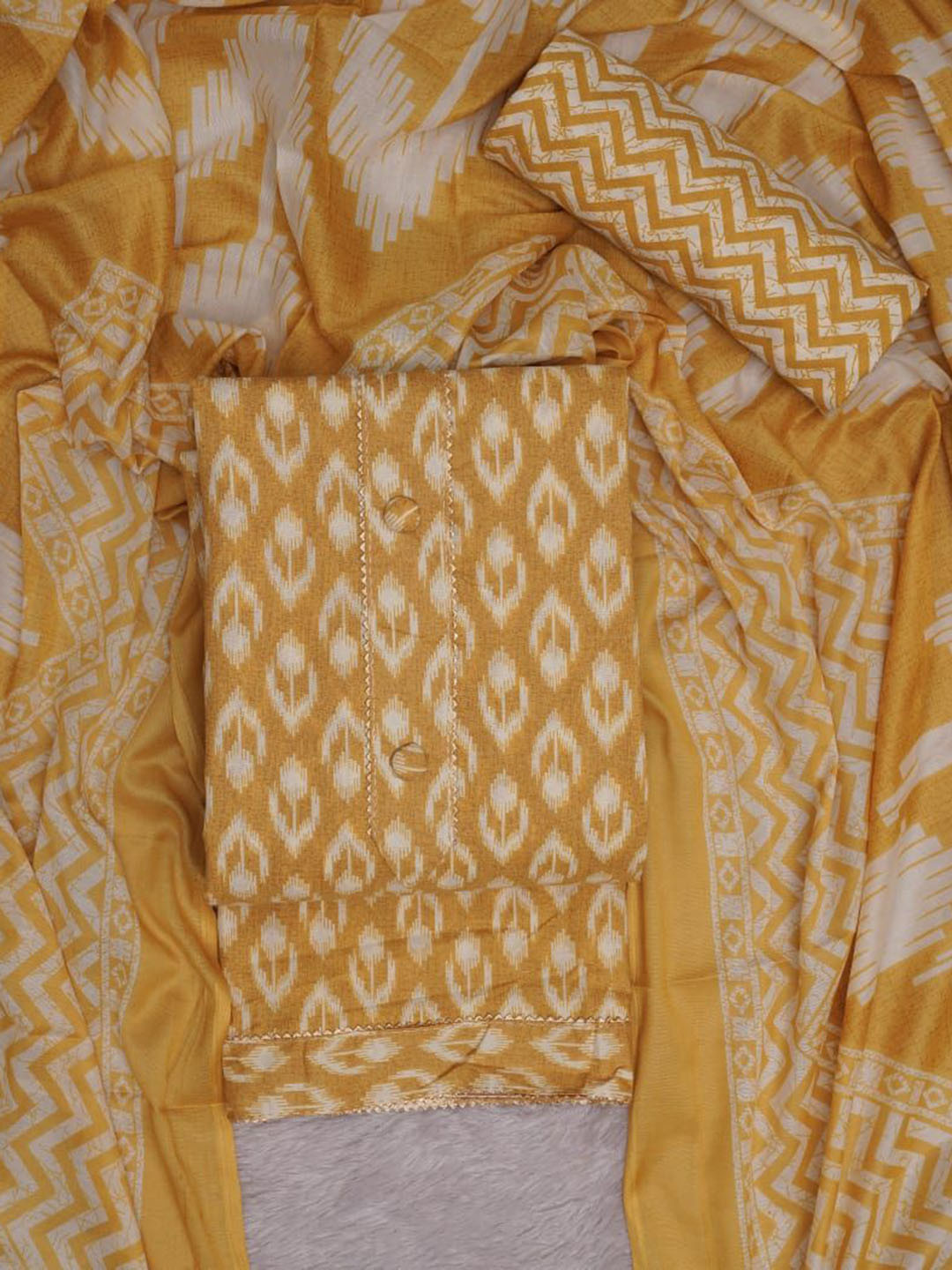FashionsEye Floral Printed Unstitched Dress Material