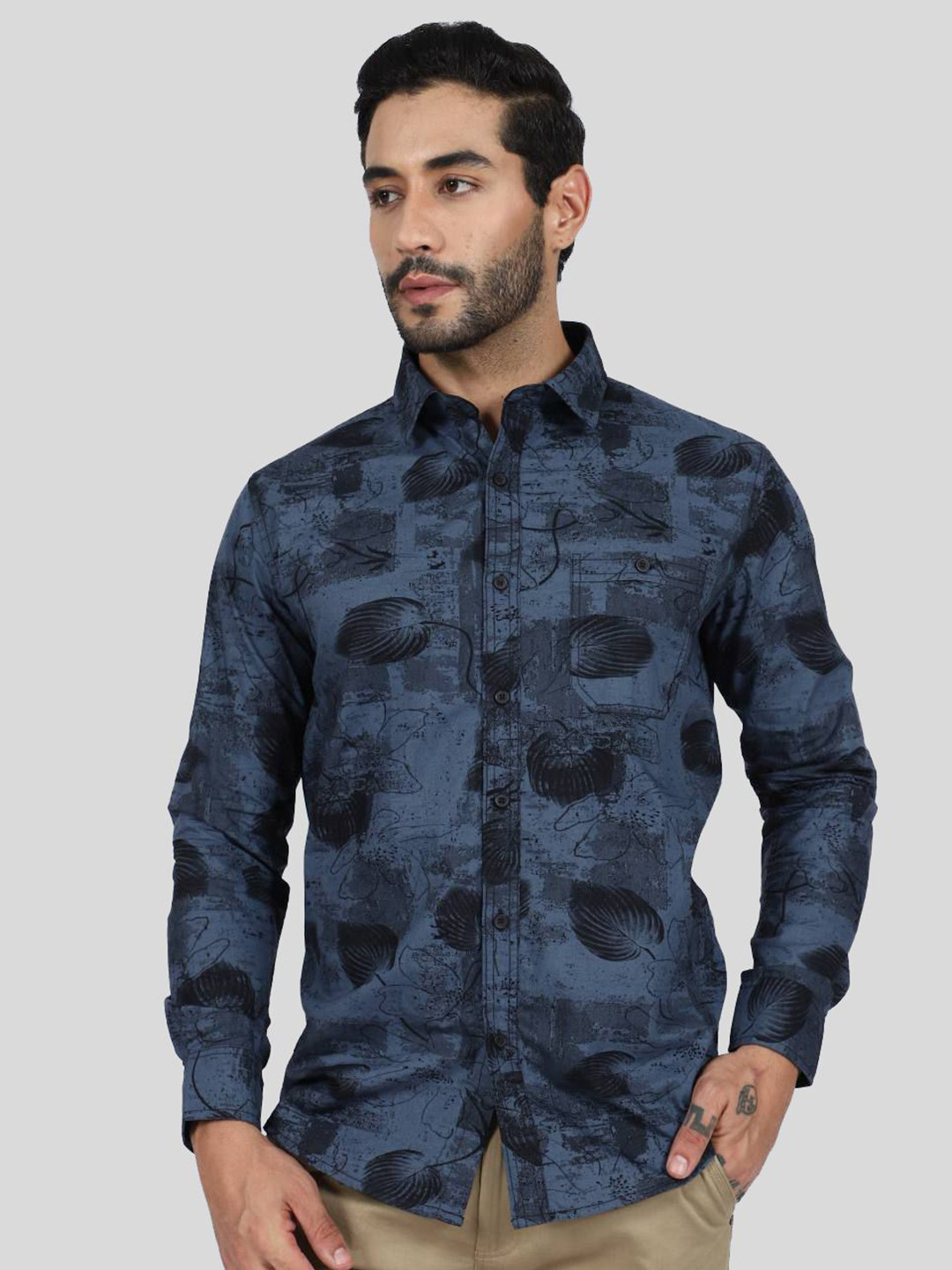 WOLF & CO. Men Relaxed Fit Floral Printed Spread Collar Cotton Casual Shirt